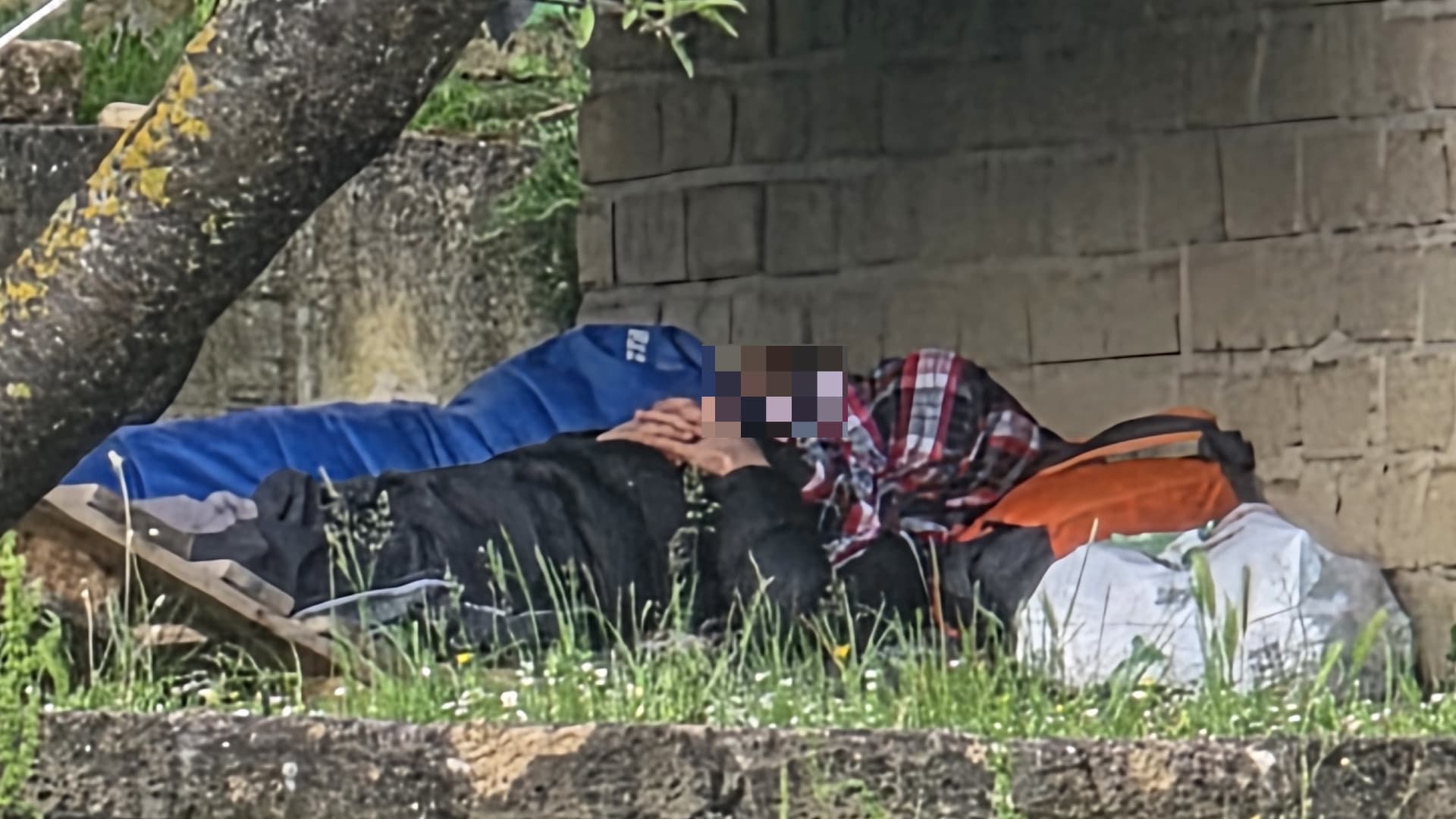 Alcune persone nella zona