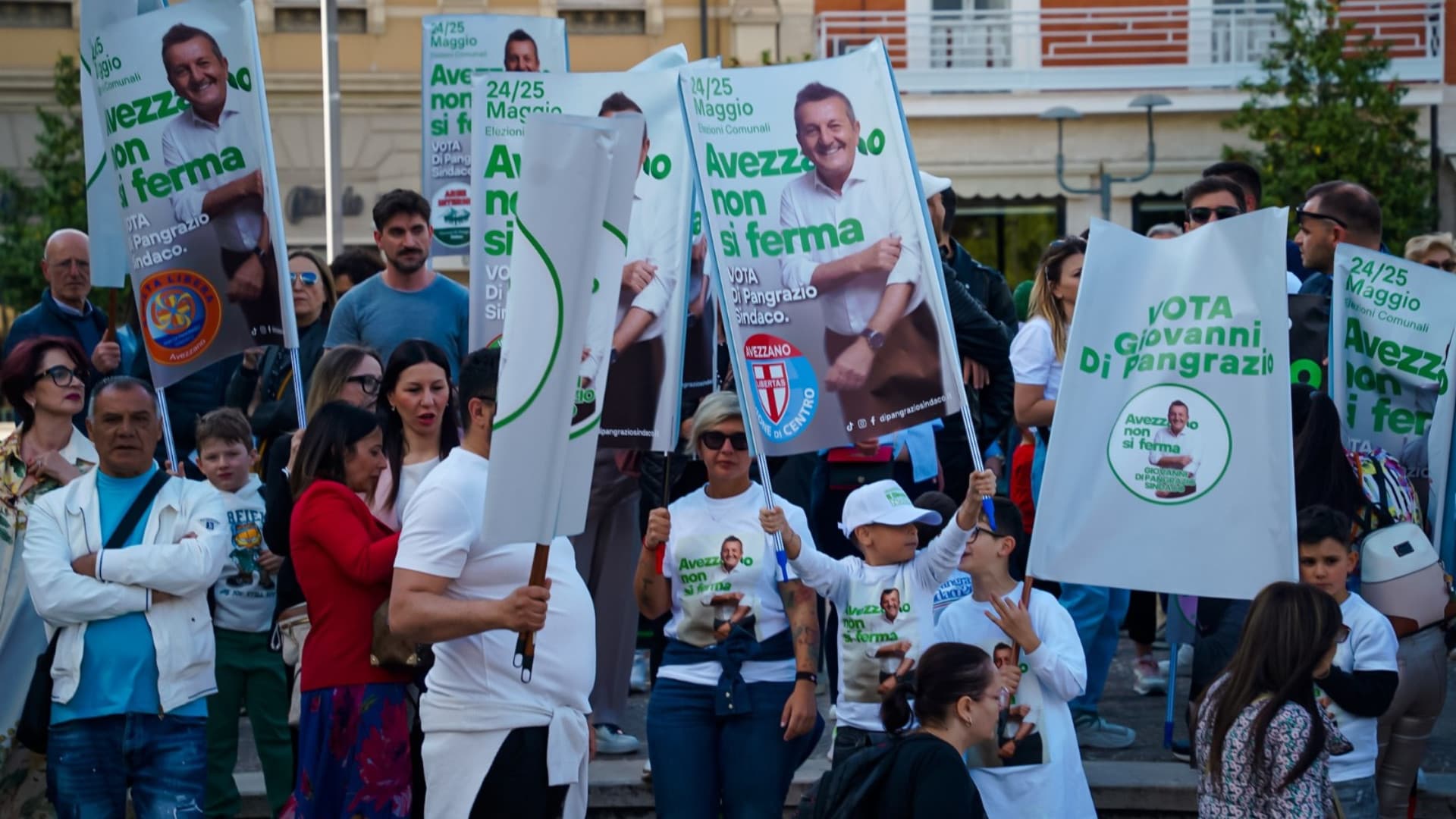Elezioni ad Avezzano: Di Pangrazio in piazza fino a tardi, centrosinistra in periferia con Verdecchia e D'Alessandro