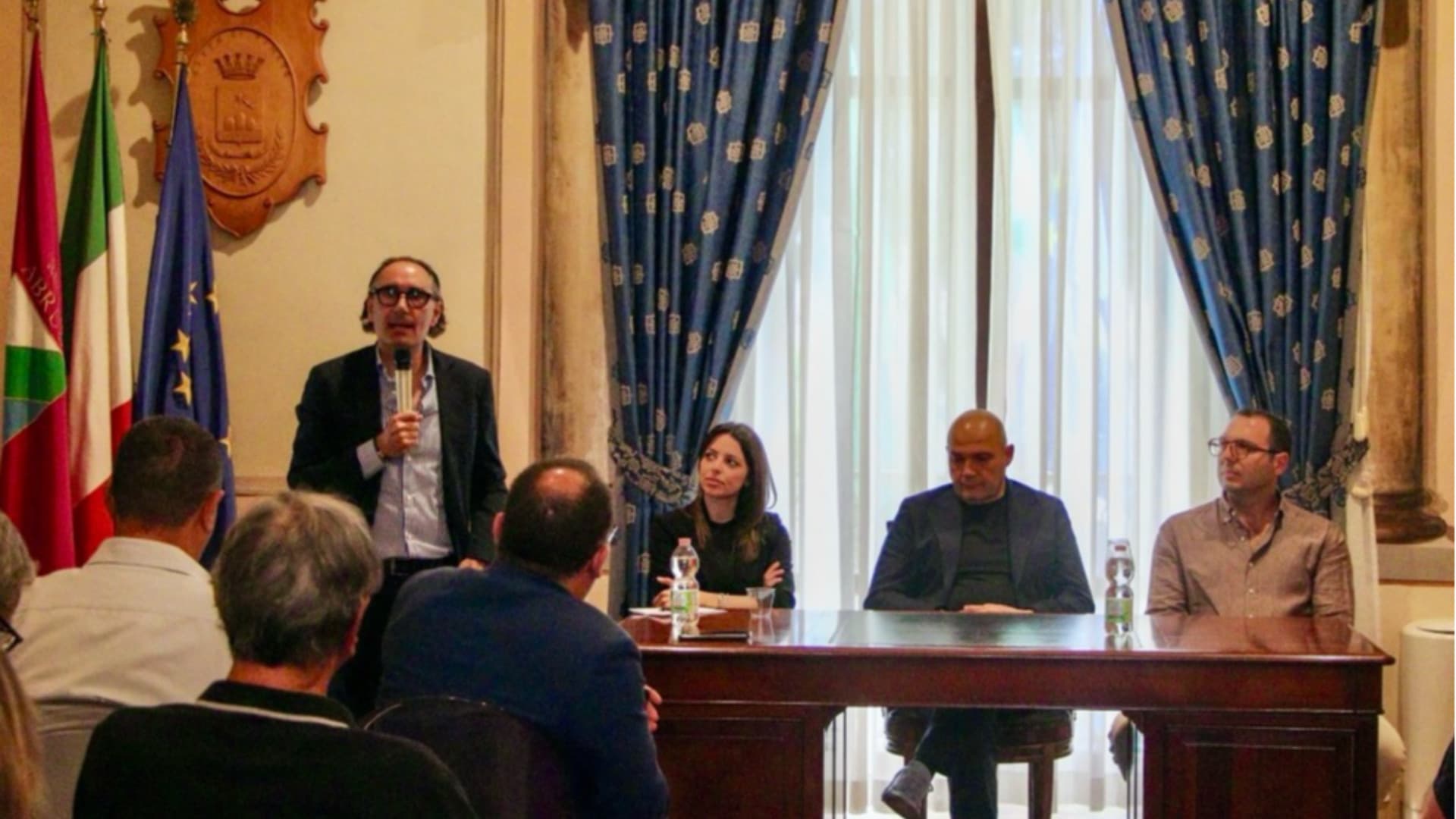 Un momento della conferenza stampa sul nuovo assetto del club (foto da Facebook)
