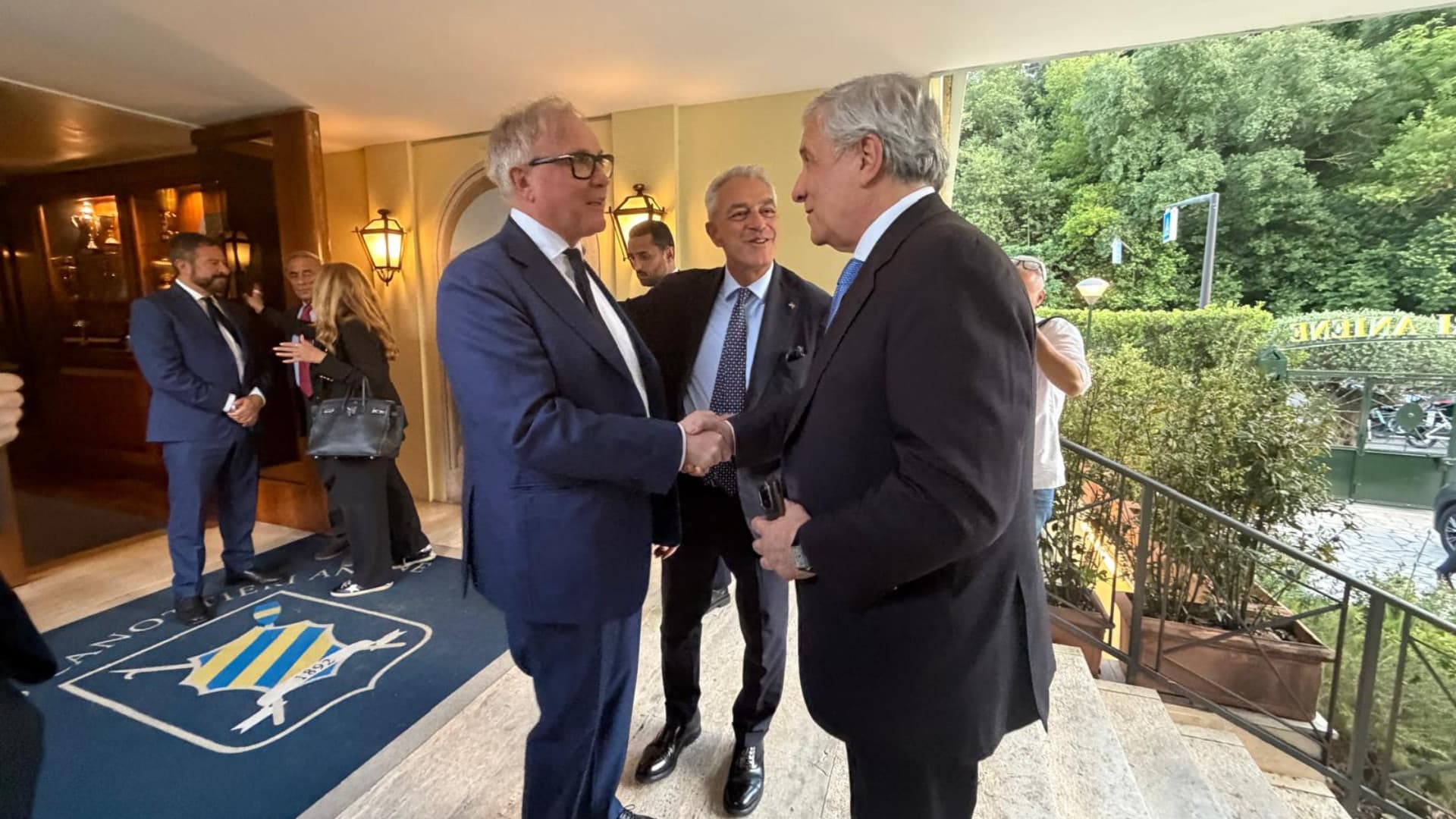 A sinistra: Alberto Leonardis e Antonio Tajani