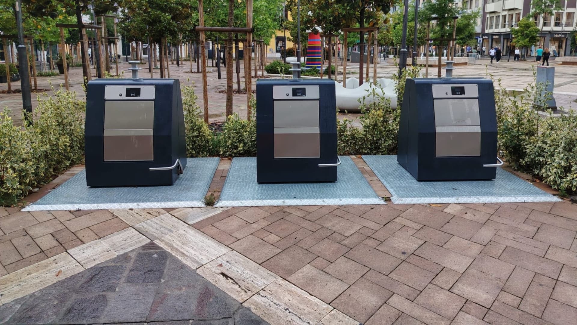 Porta a porta in centro a Pescara, parte la prima isola informatizzata attrezzata