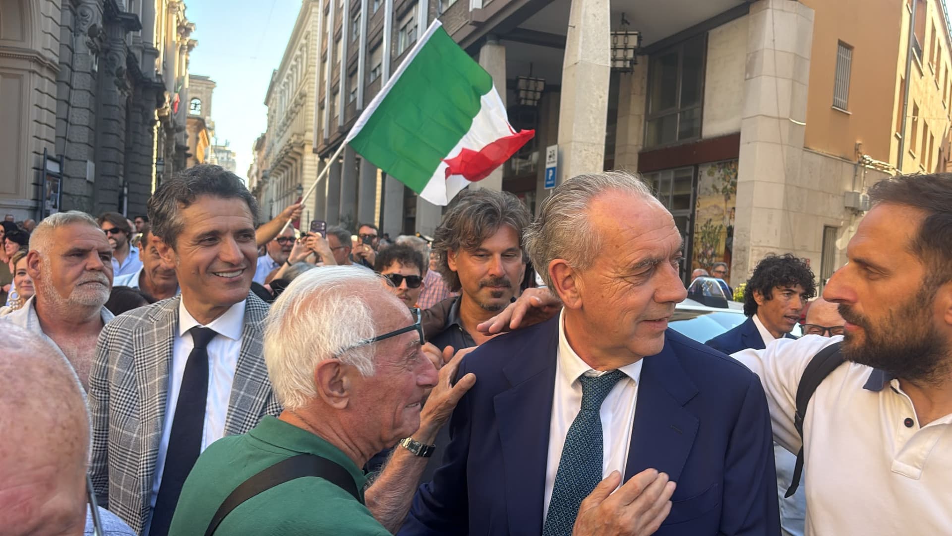 Comunali a Chieti, ballottaggio: Giovanni Legnini nuovo sindaco. La risposta agli auguri di Marsilio