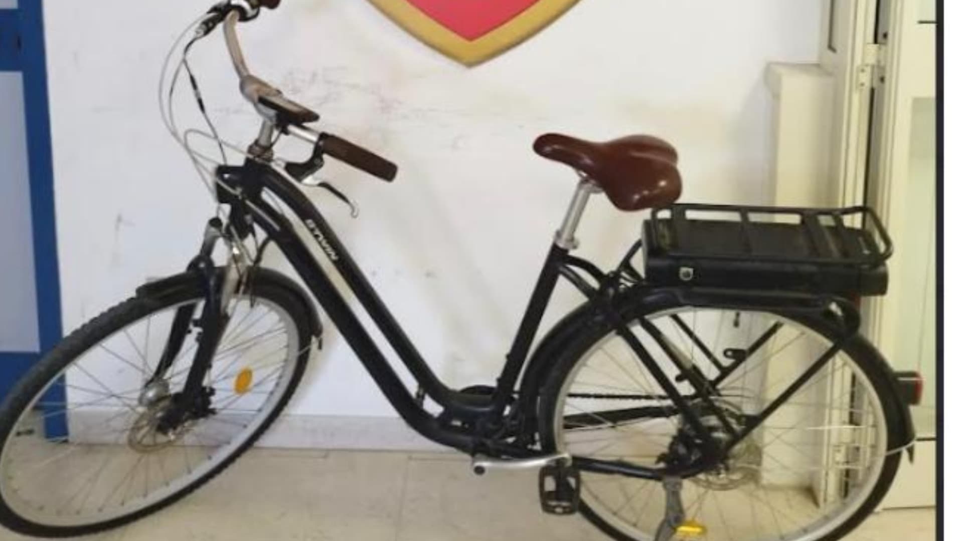Pescara, guidava una bici da 1.300 euro ma era rubata: segnalato un 33enne residente in provincia di Brescia
