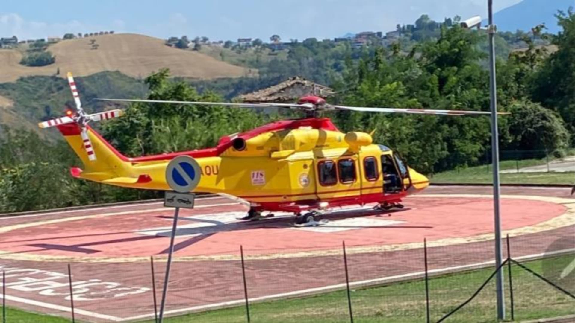 Atri, schianto tra moto e mezzo agricolo: 17enne trasferito in elicottero a Pescara