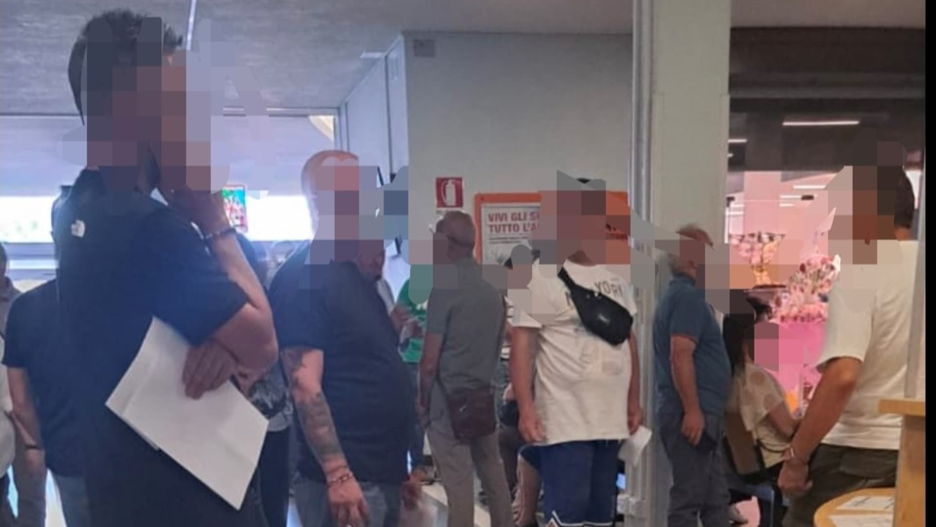 Tutti in piedi al Mazzini di Teramo
