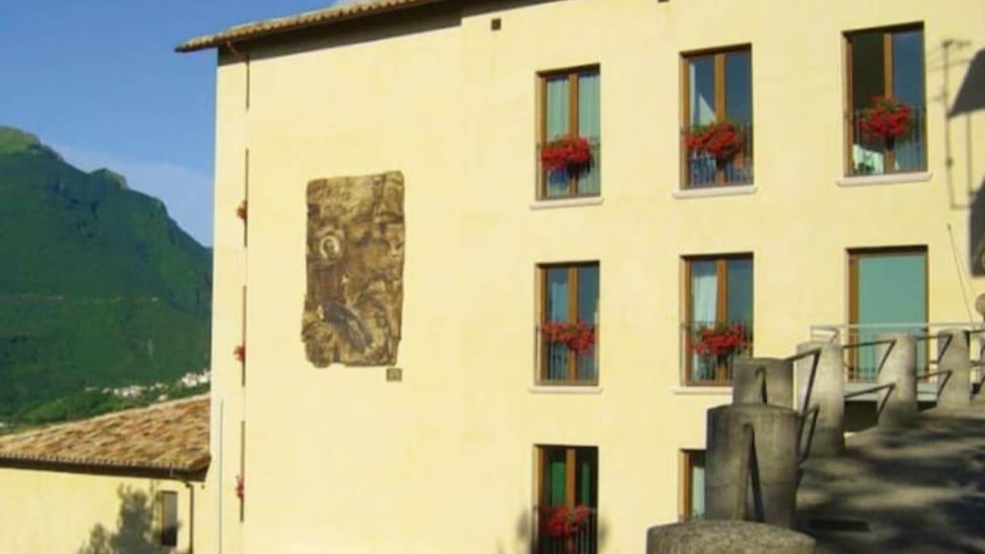 Rsa di Civitella, l'appello dei familiari: «Serve una soluzione, gli anziani non possono pagare il prezzo della crisi»