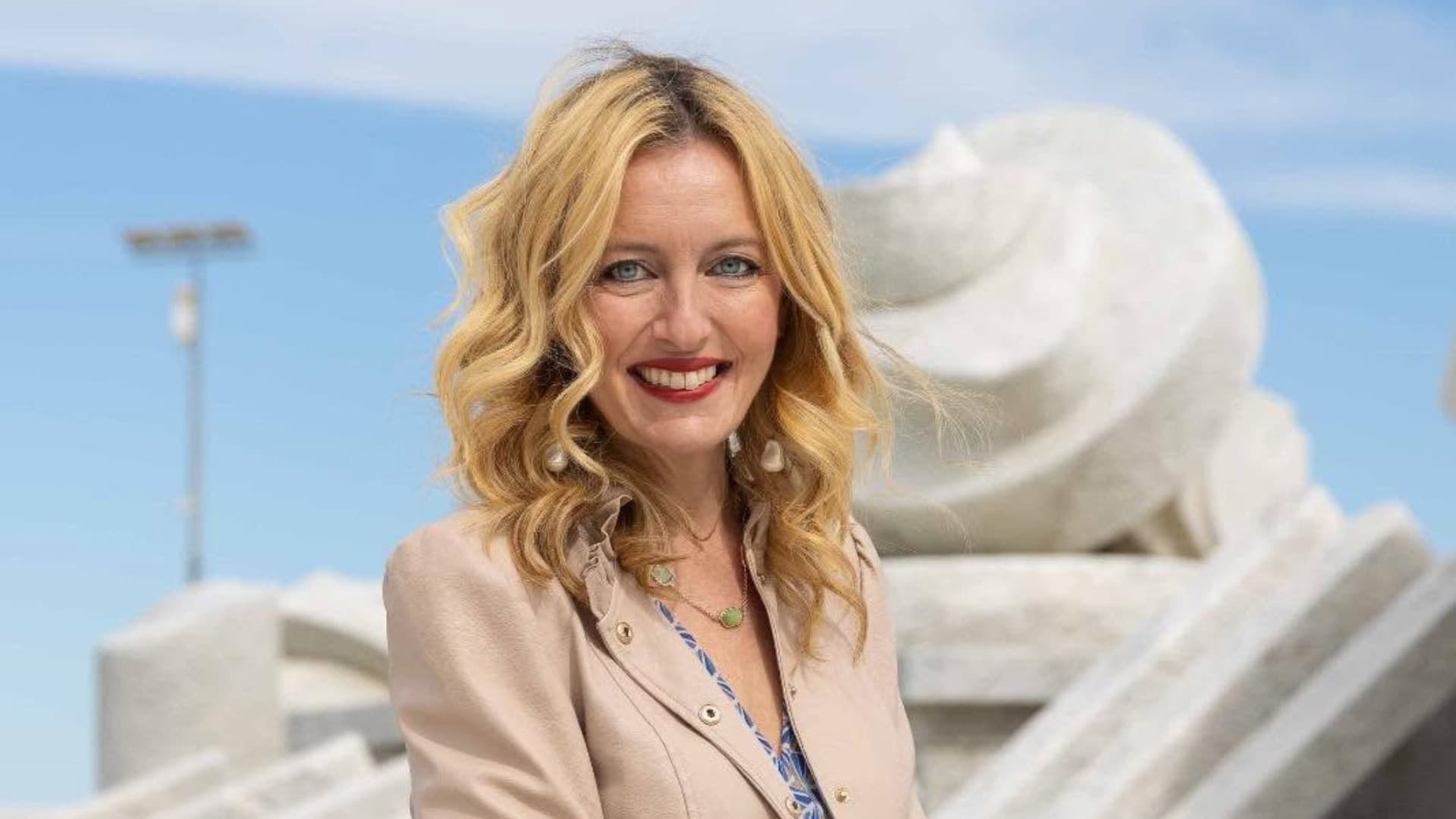 Pescara, l’ex assessore Valeria Toppetti lascia Forza Italia e va con il generale