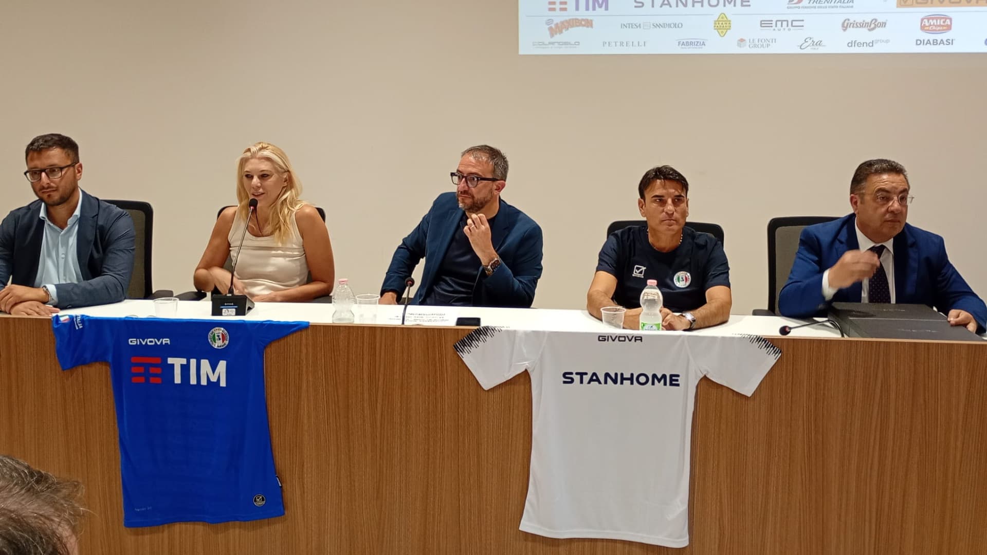 Partita del Cuore 2026, tutto pronto all'Aquila: ospiti, cantanti, politici e dove vederla