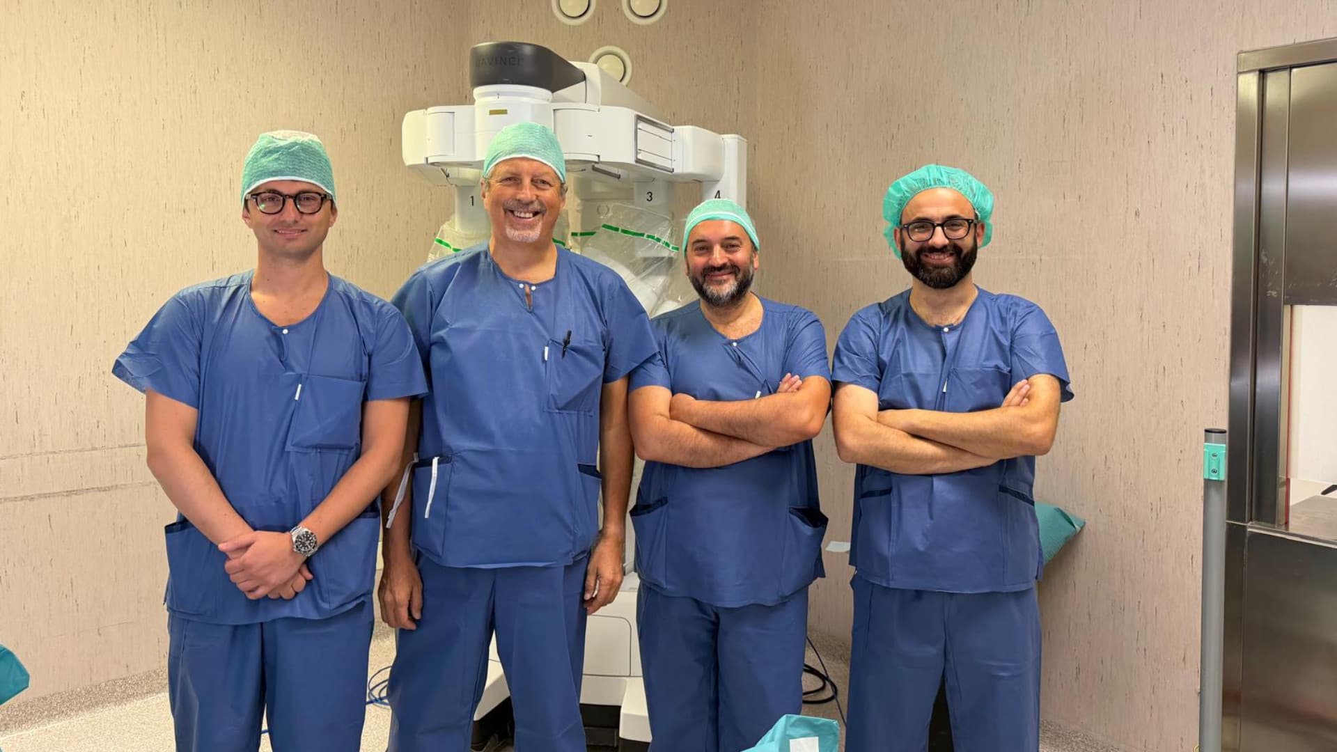 Tumore alla prostata, all'Aquila primo intervento robotico combinato in Abruzzo