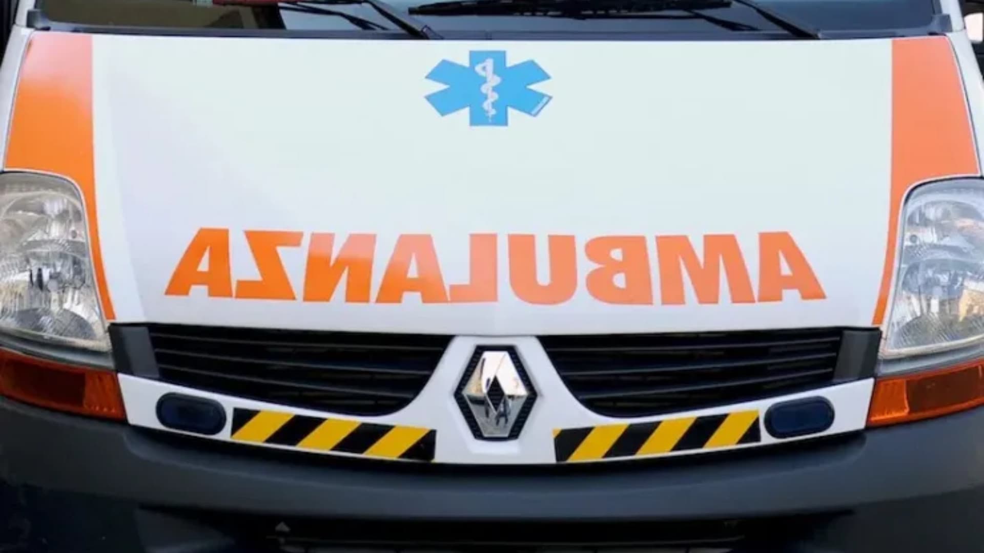 Un'ambulanza