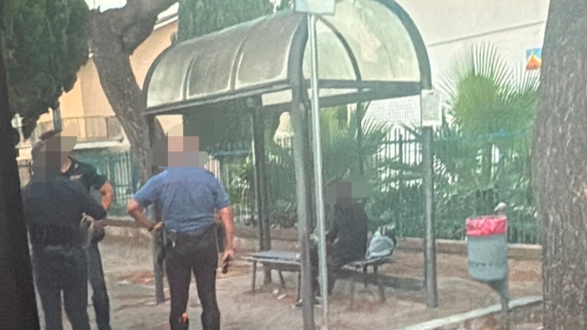 Molestie e sputi sul bus Teramo-Giulianova: passeggeri sotto choc