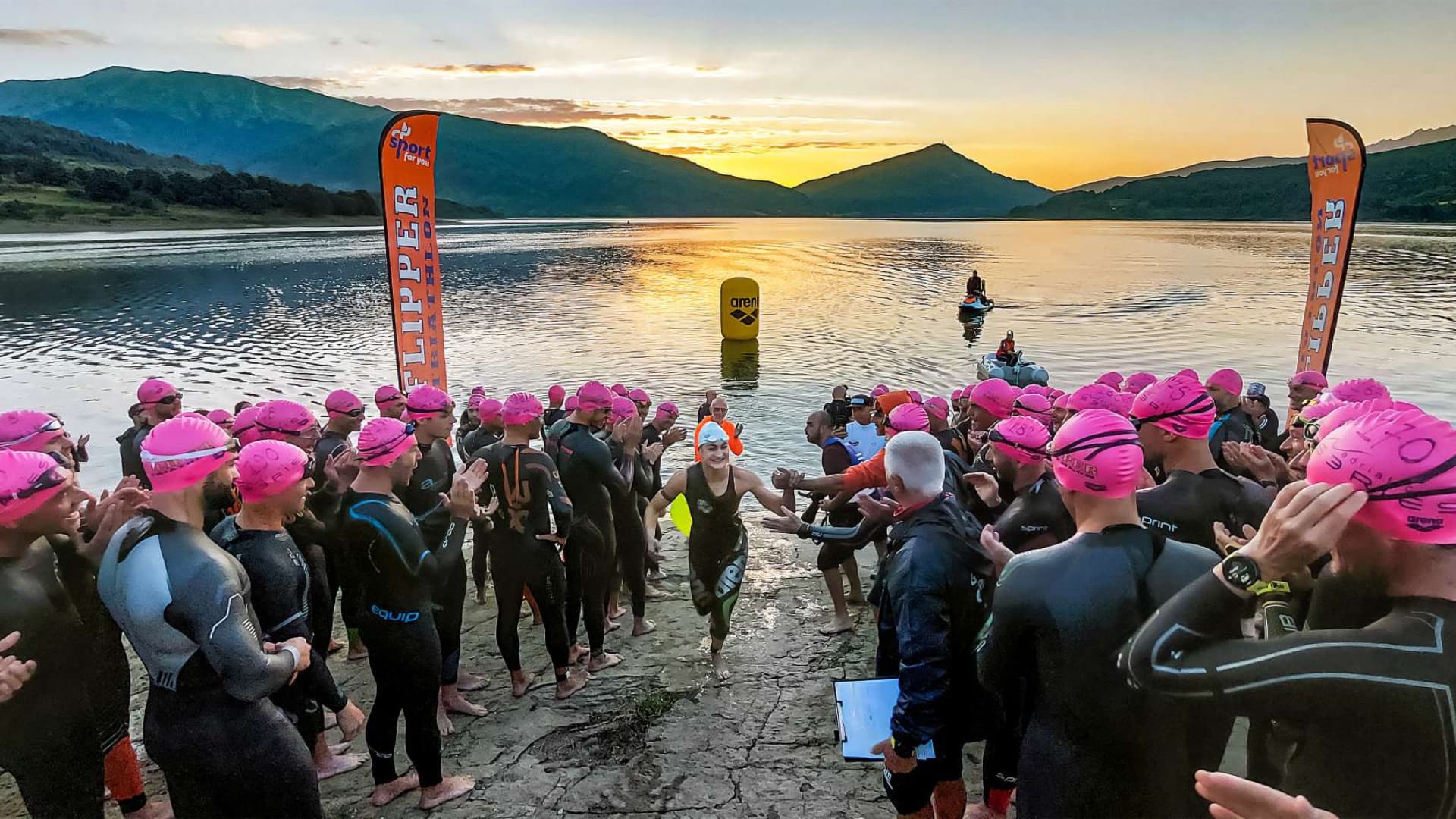 Nuoto al lago di Campotosto