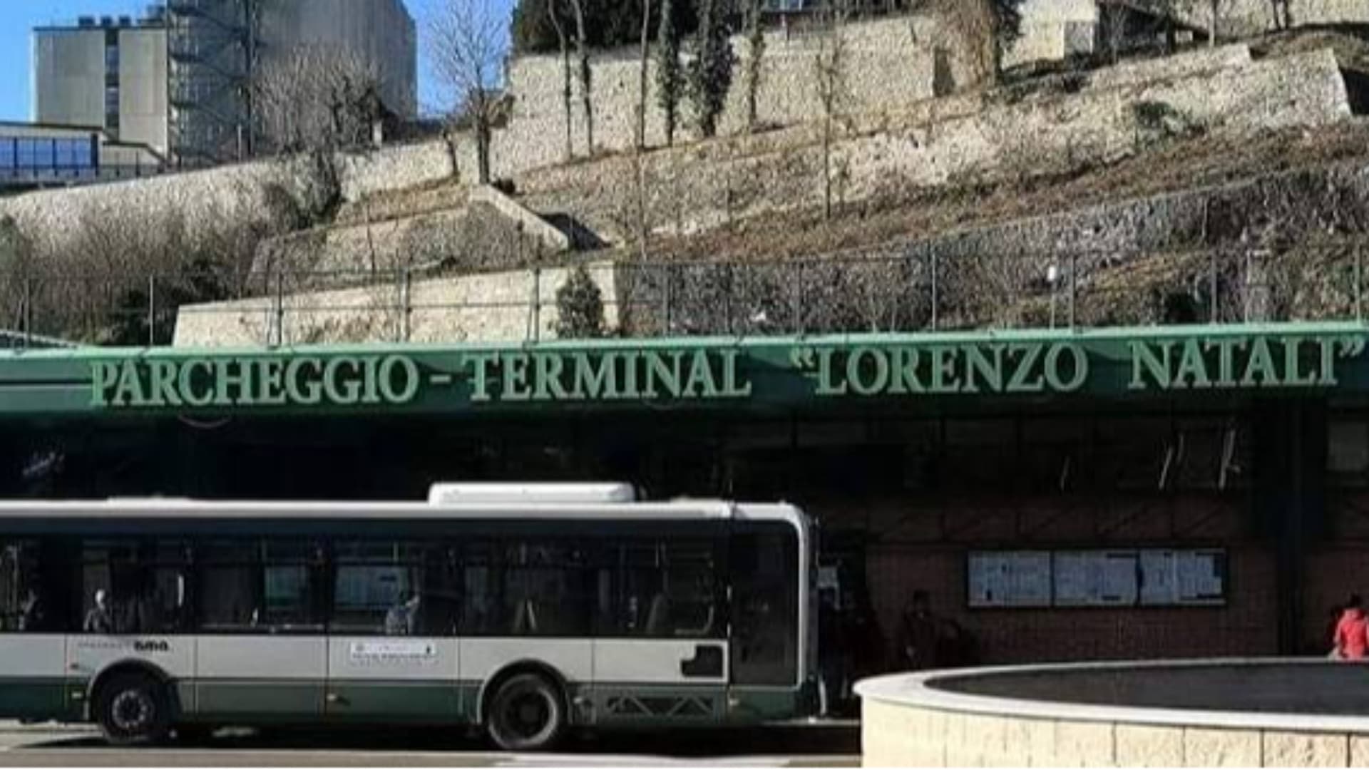L'Aquila, navetta centro storico: via al nuovo itinerario per un servizio più efficiente e una migliore accessibilità al centro