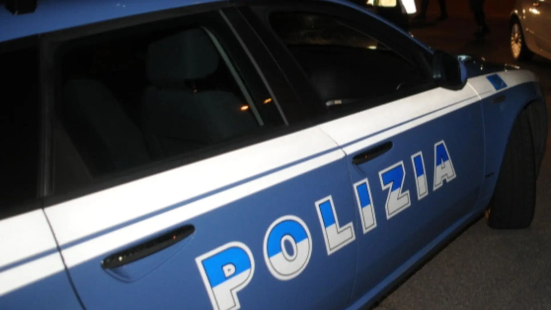 Pescara, ruba al supermercato e minaccia i dipendenti con una pistola: arrestato 53enne
