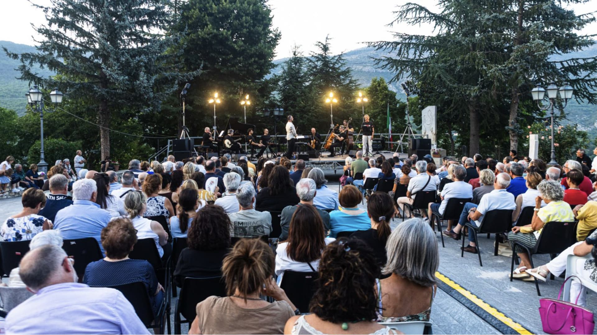 L'Aquila, dopo il successo sulle note di Battisti a Tione, proseguono i Cantieri dell’Immaginario
