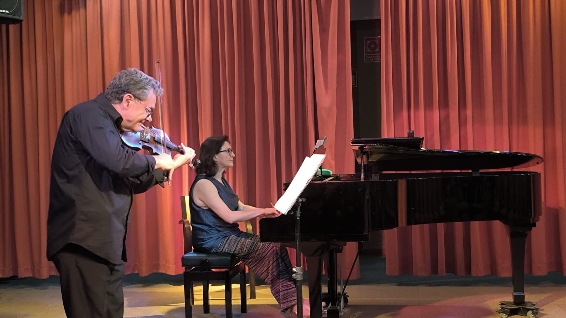 L'Aquila, un successone per il duo, Carmine Gaudieri e Simonetta Bisegna, in Spagna