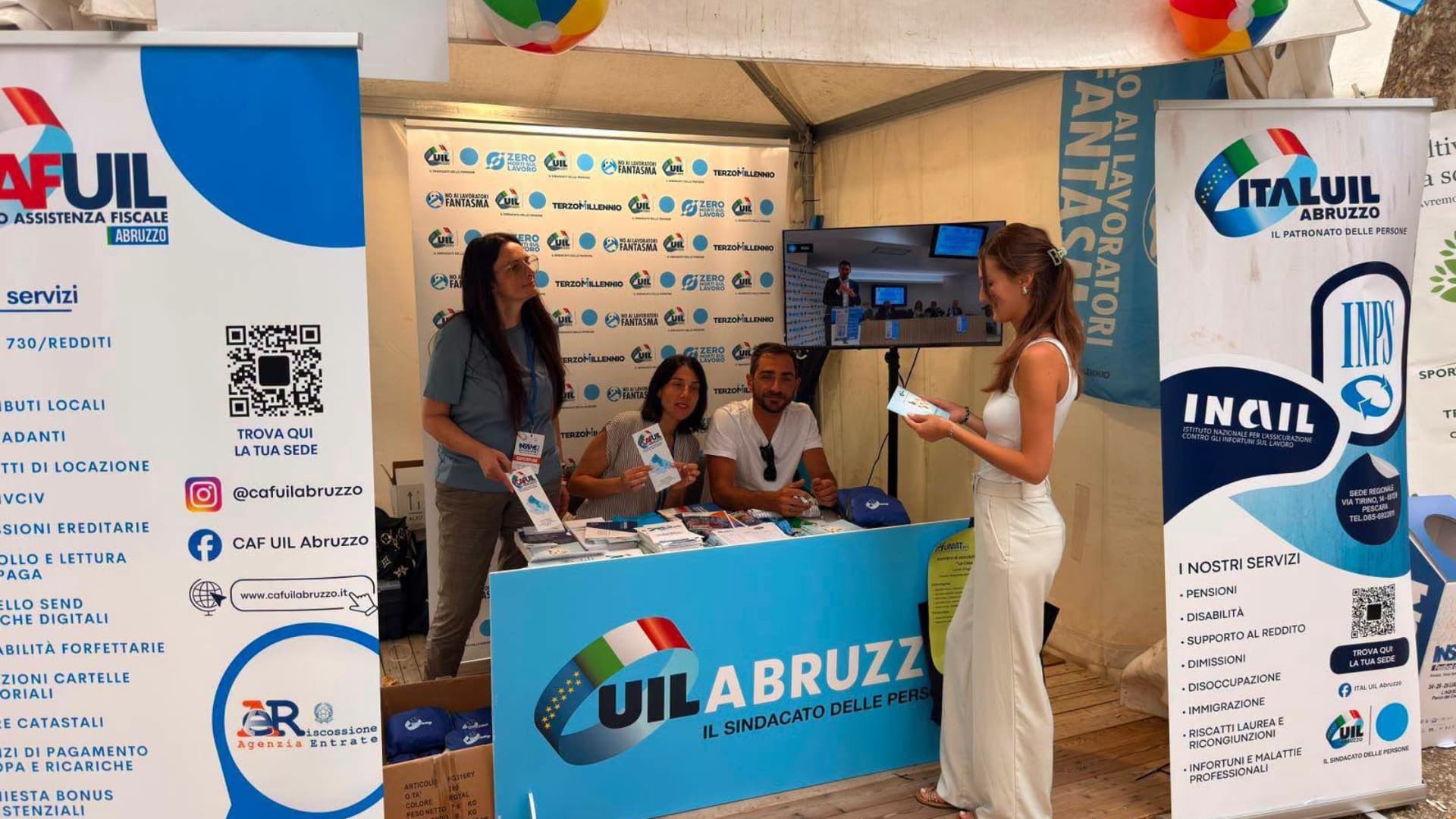 Lo stand della Uil al Festival Insieme
