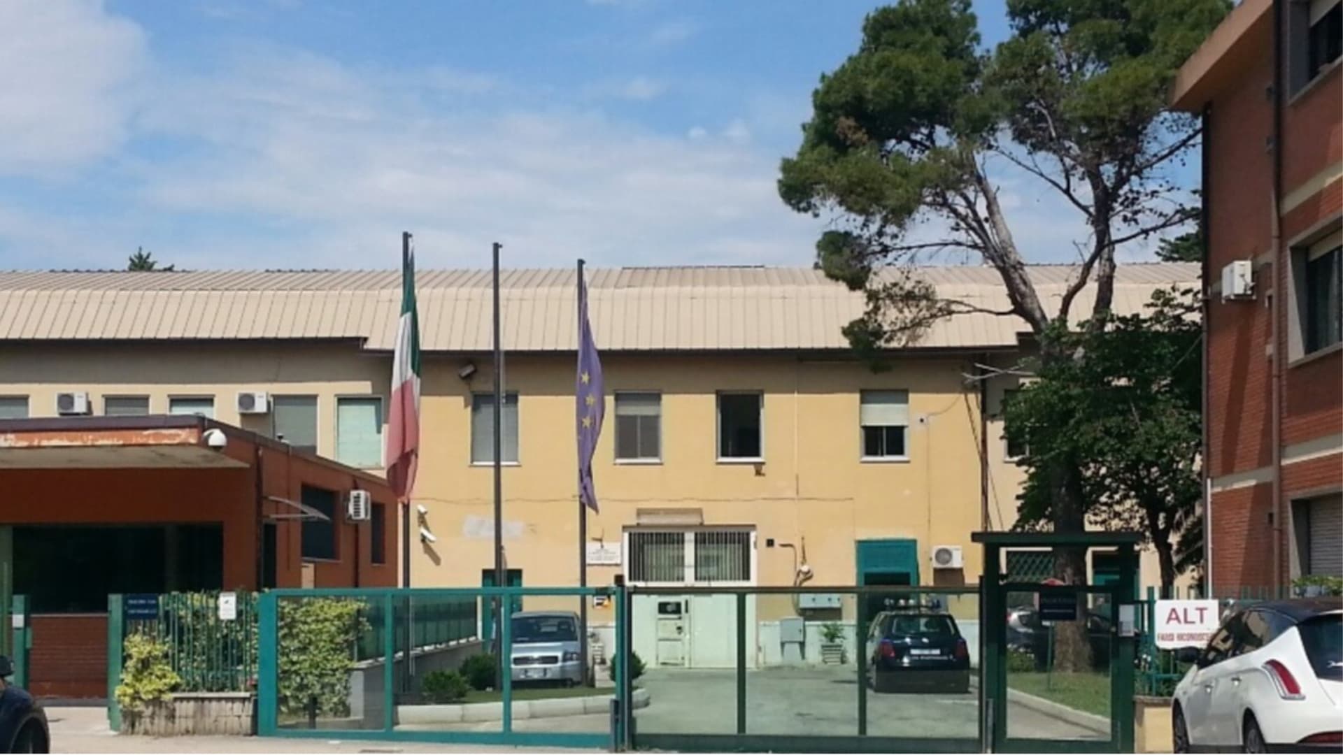 Carcere di Pescara, nuova aggressione: detenuto psichiatrico ferisce due agenti della polizia penitenziaria