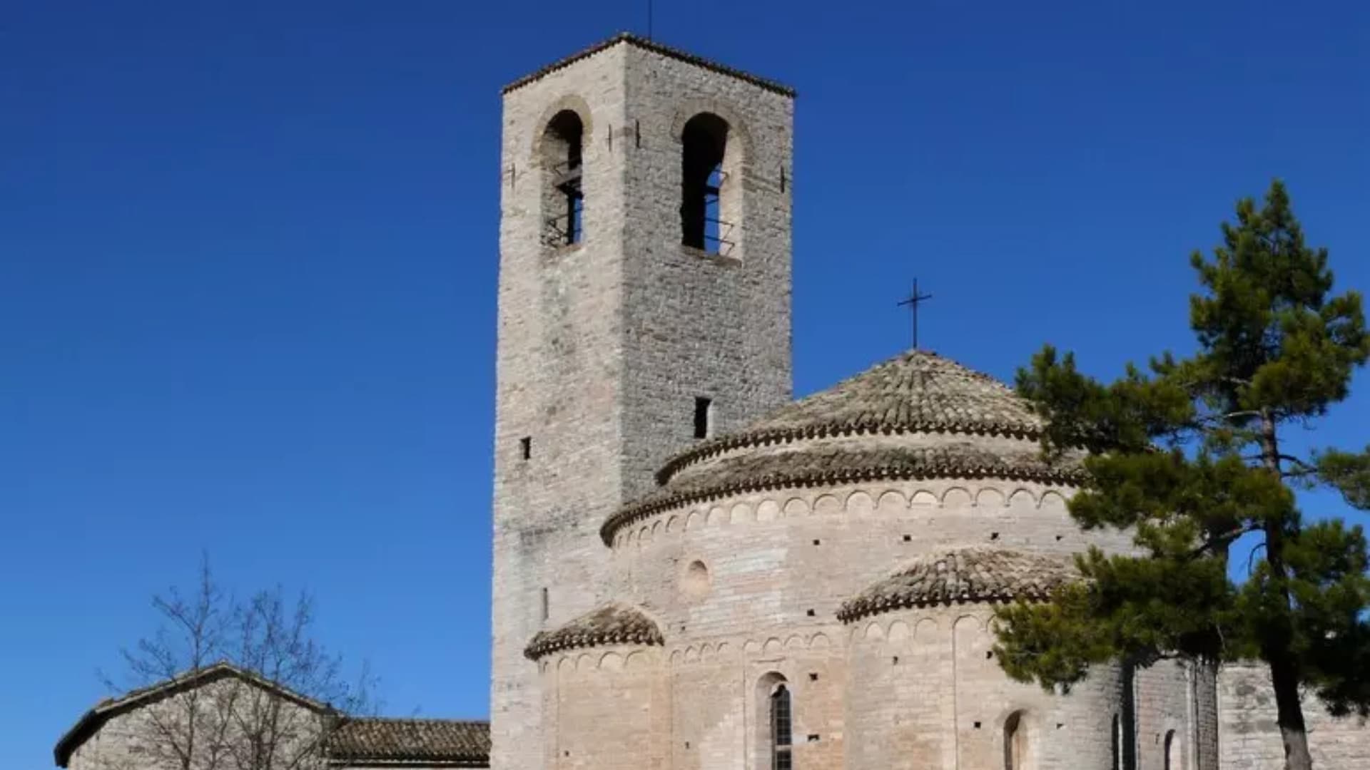 Il Cammino di Francesco fa bene al cuore: il nuovo spot del ministero del Turismo con Andrea Bocelli