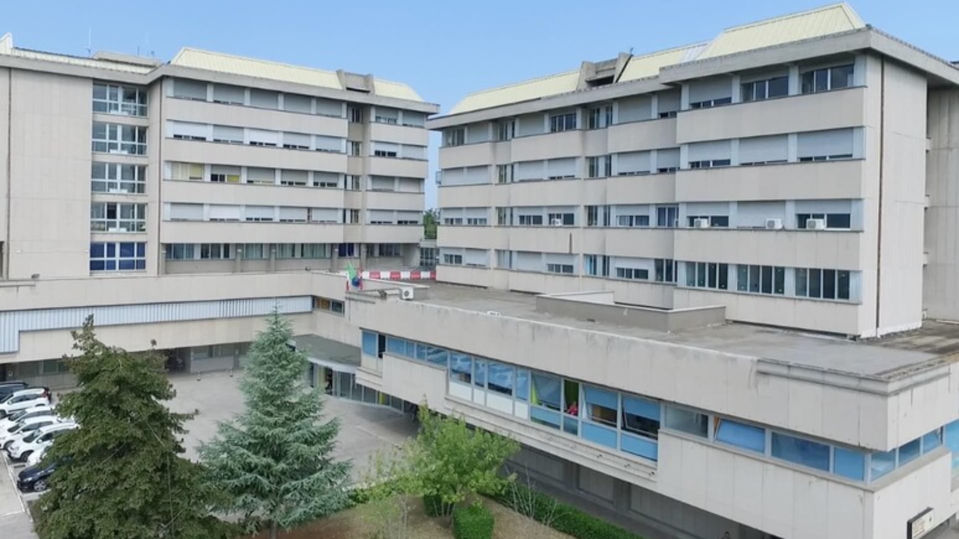 L'ospedale di Atri (foto Ansa)