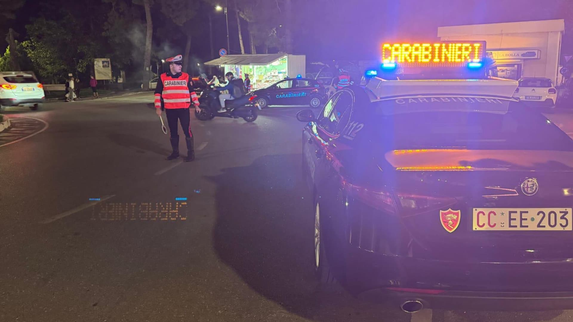 Carabinieri, notte di controlli ad Alba Adriatica: sequestrato un coltello a scatto