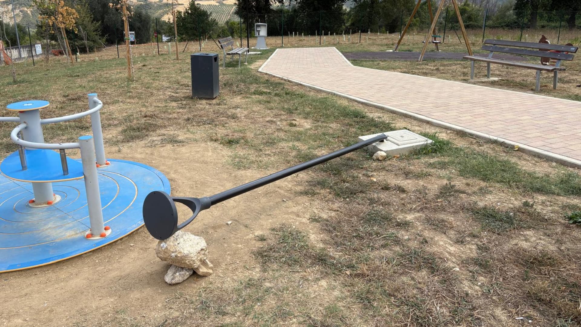 Teramo, vandali in azione nel parco appena inaugurato di San Benedetto