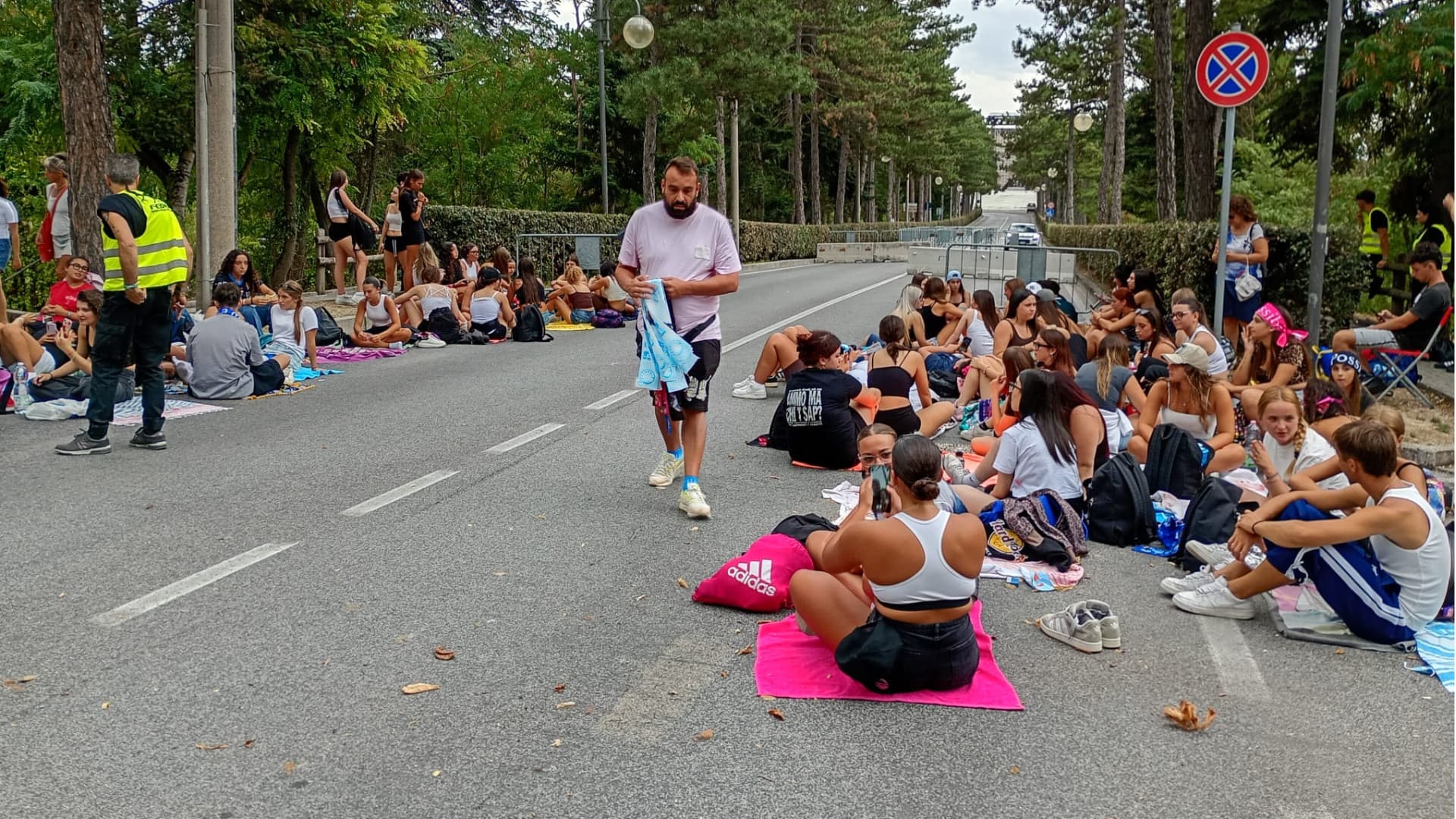 I fan in attesa per il concerto