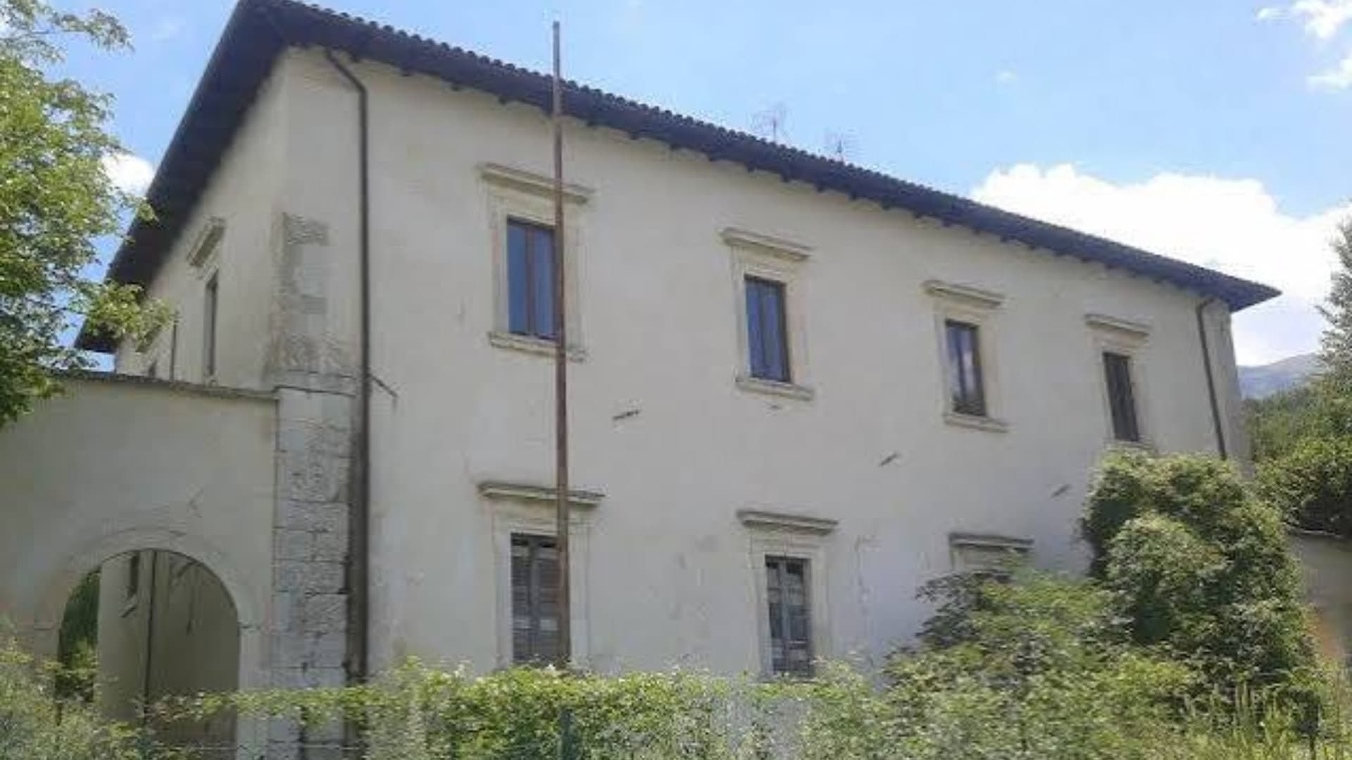 L'Aquila, Palazzo Oliva: al via la gara per il recupero dello storico edificio di Civita di Bagno
