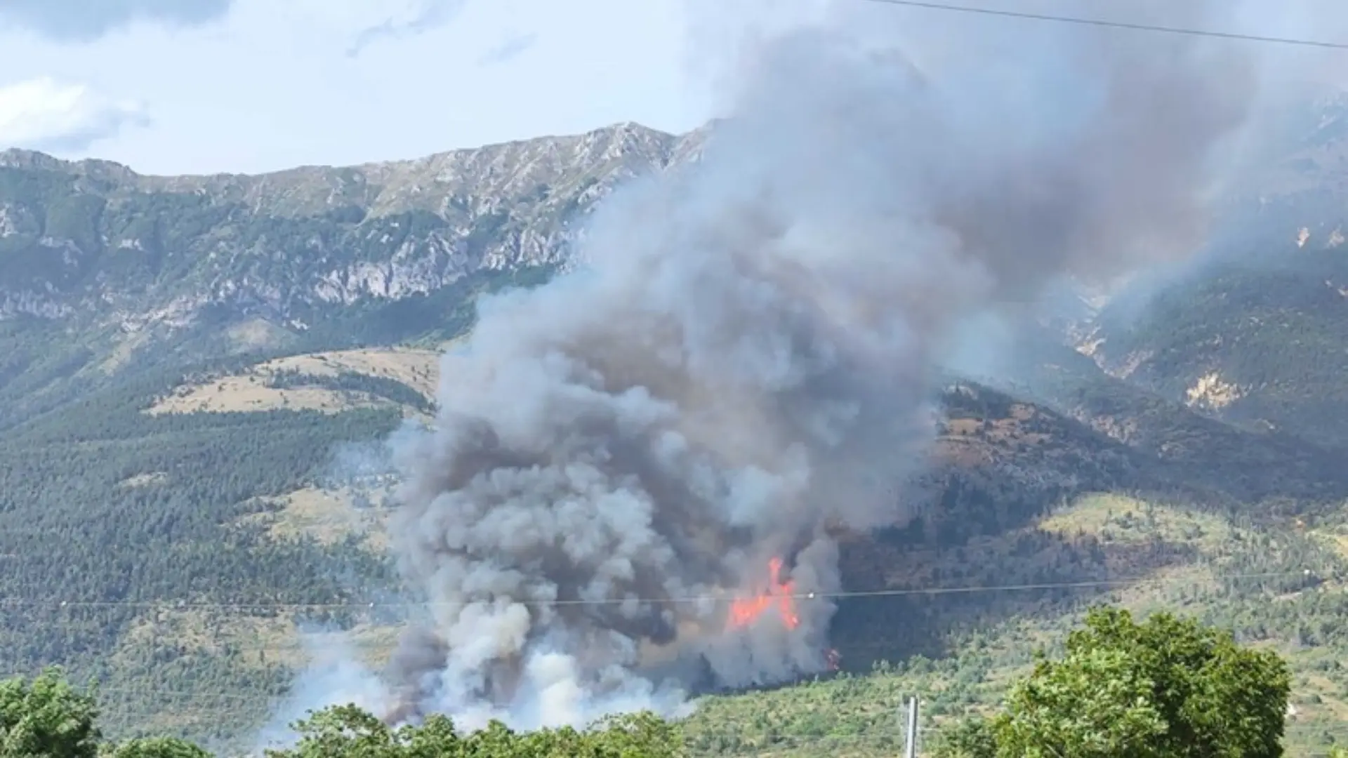 Monte Morrone, l’incendio è spento