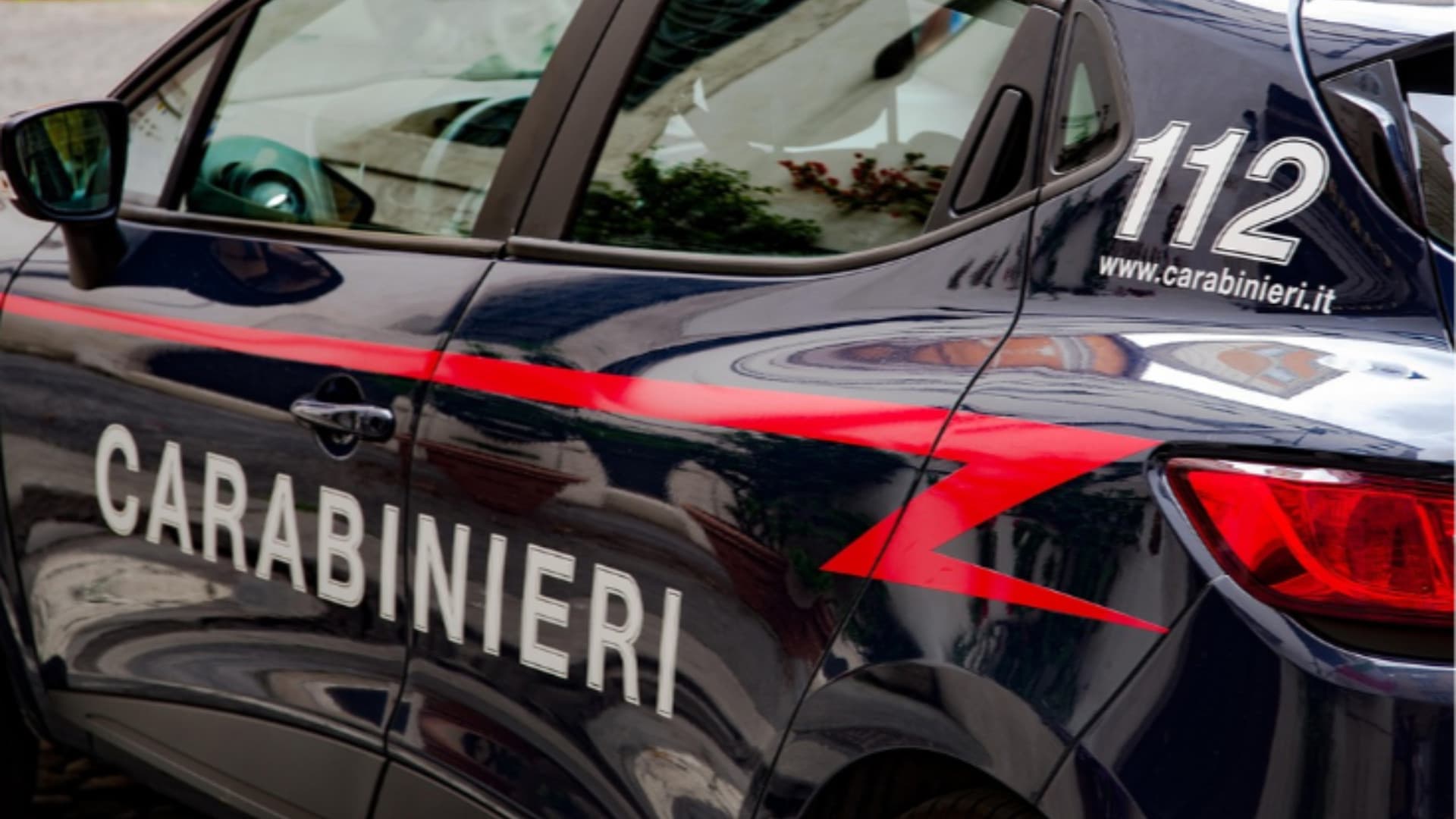 Pineto, donna di 78 anni precipita da circa quattro metri: è in prognosi riservata