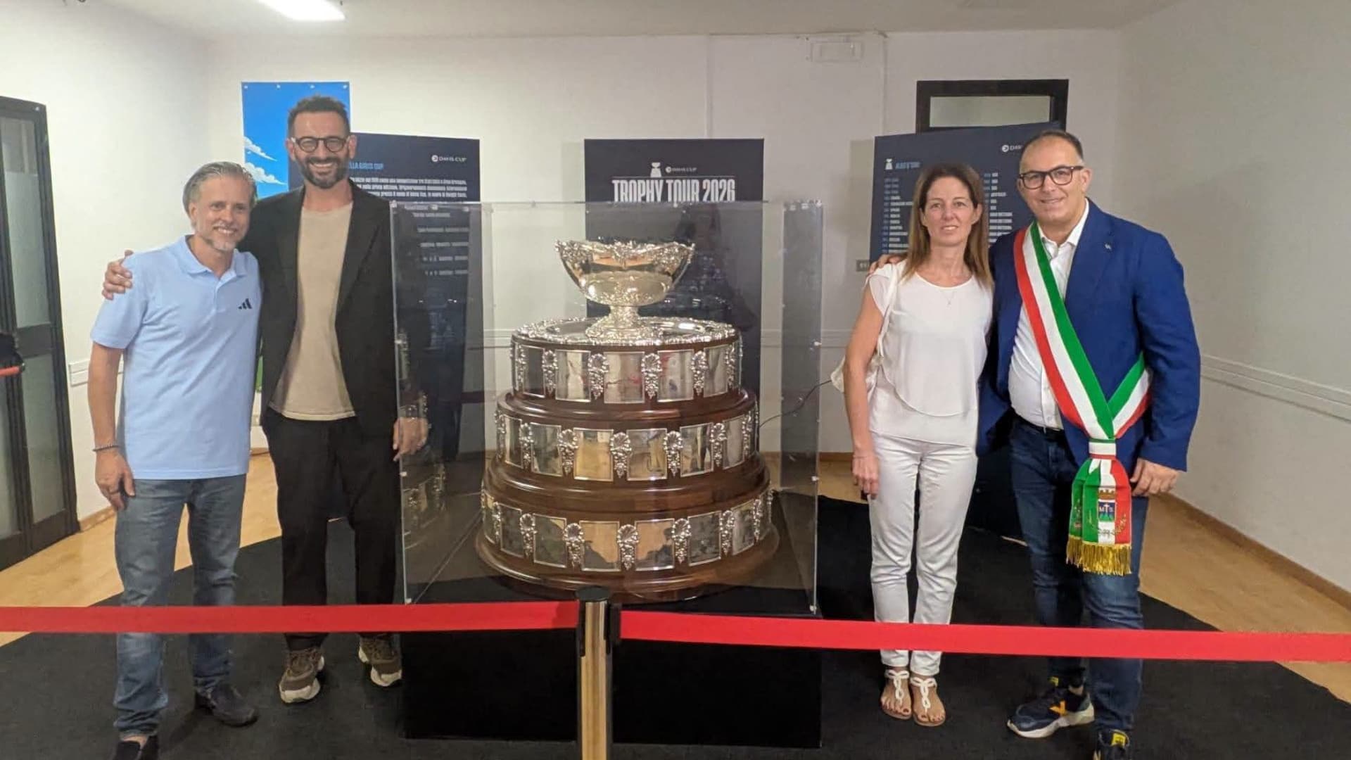 Tennis a Montesilvano, inaugurato il nuovo campo centrale in terra rossa