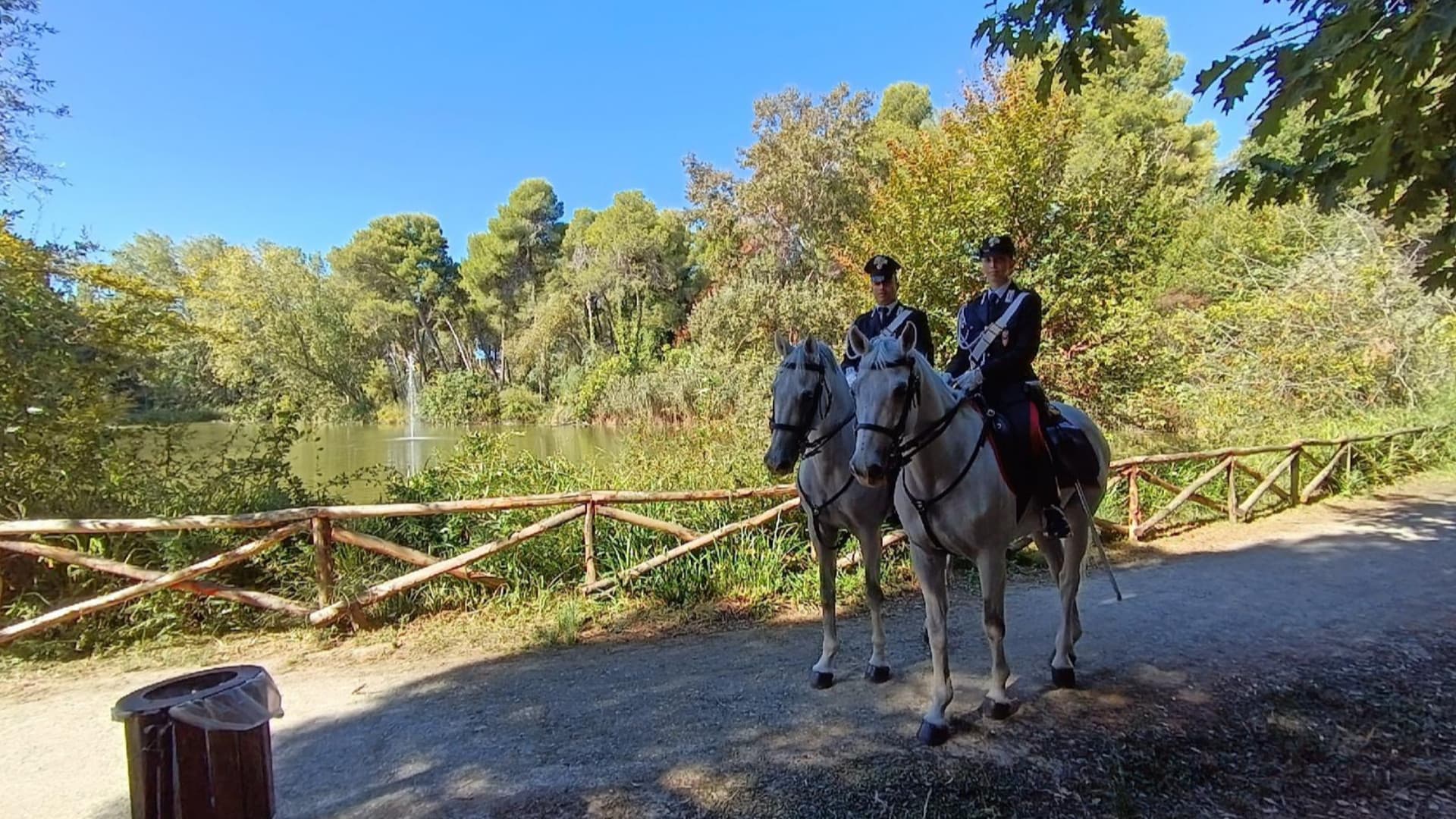 Pescara, tornano i carabinieri a cavallo contro lo spaccio nelle aree verdi