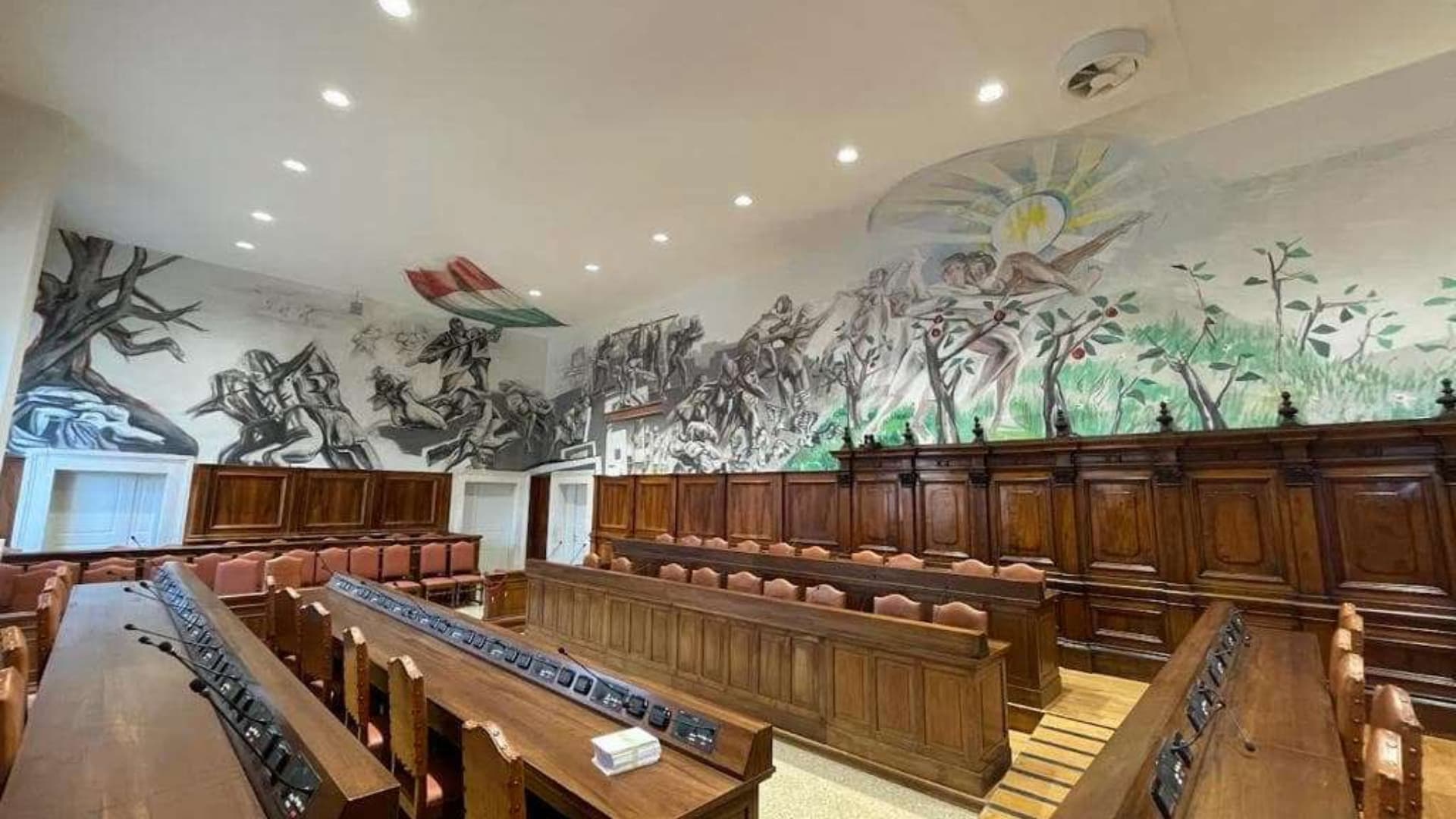 L'Aquila, salta il Consiglio comunale. L'opposizione: «La maggioranza antepone i propri equilibri alla città»