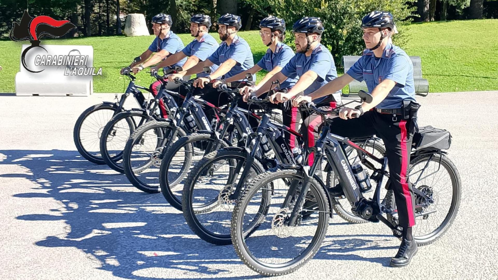 L’Aquila, i carabinieri arrivano in bici: al via le pattuglie in e-bike