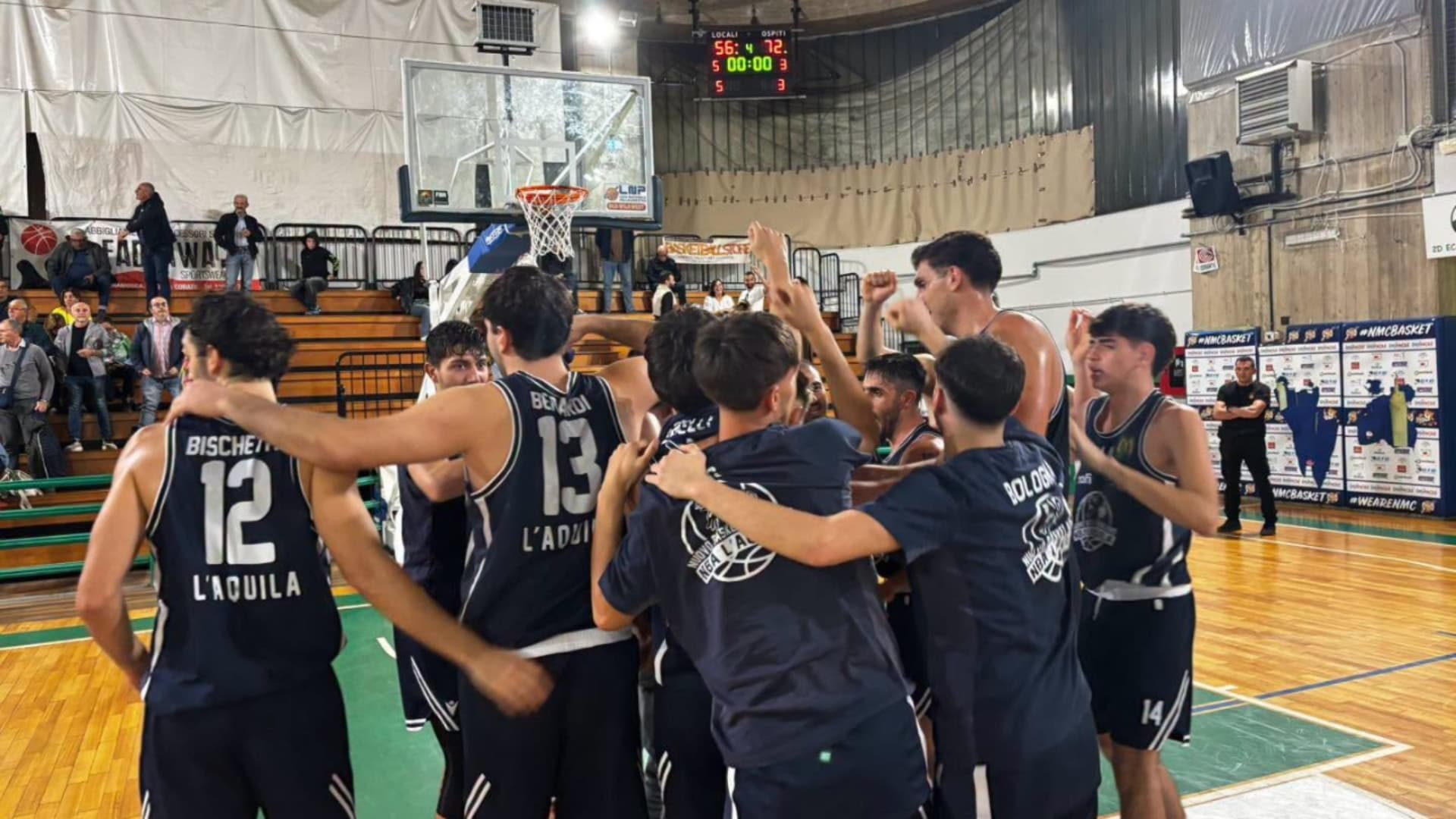 La gioia dei ragazzi del Nuovo basket aquilano