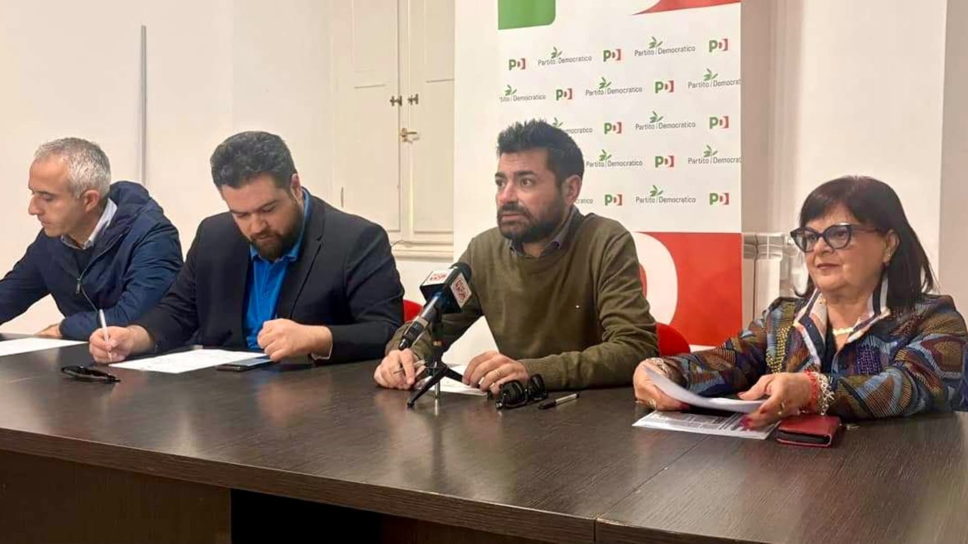 L'Aquila, il Pd presenta una mozione in Consiglio comunale: «Il capoluogo riconosca e sostenga chi si prende cura dei propri familiari»