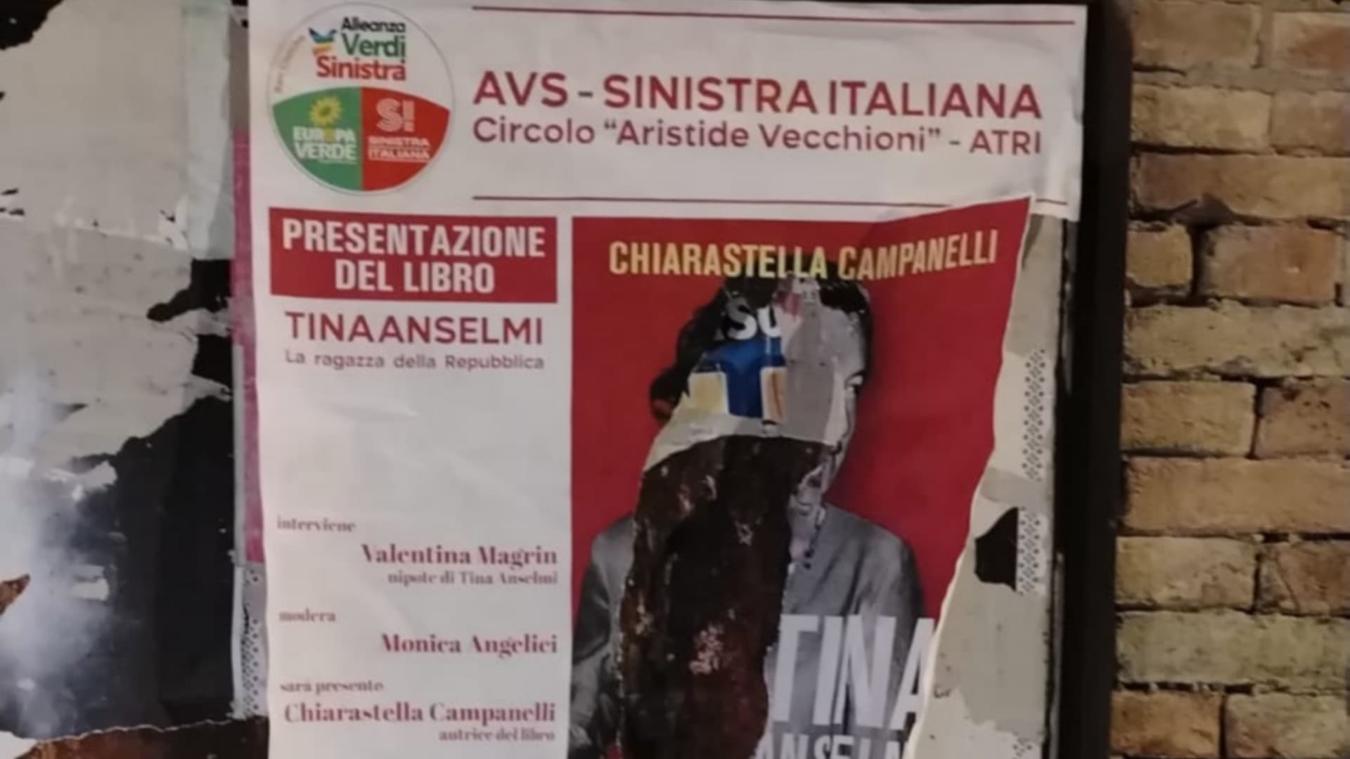 Atri, manifesti strappati per due volte: Sinistra Italiana presenta denuncia