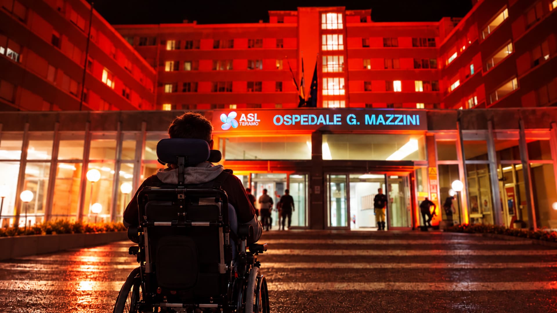 Teramo, dieci mesi di attesa per una carrozzina adatta: Francesco ha 16 anni e non può più aspettare
