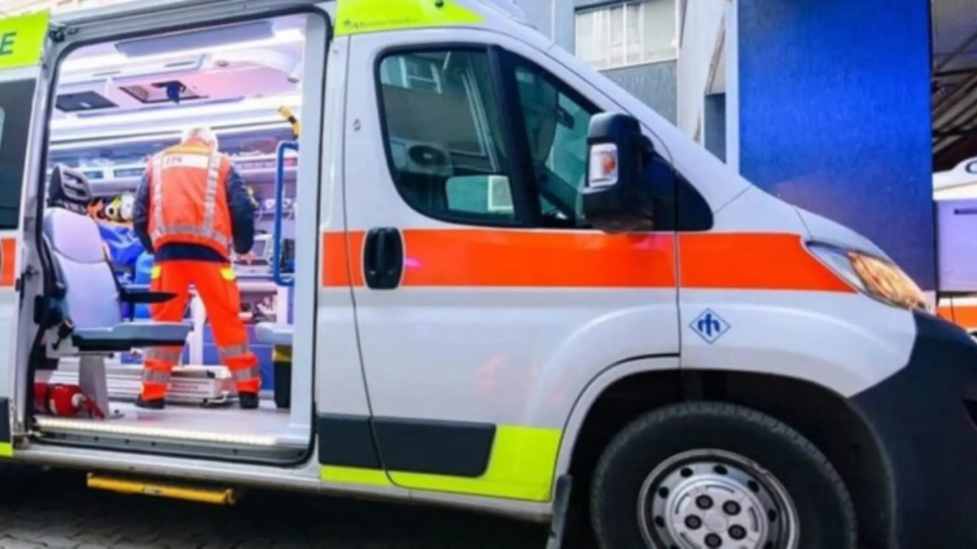 Incidente stradale, 80enne investita in via Vicentini all'Aquila